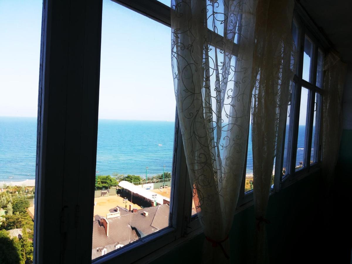 2 Комнатная Квартира С Видом На Море 초르노모르스크 외부 사진